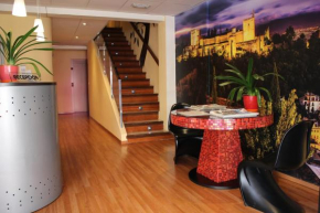 Hotel La Curva, Albolote